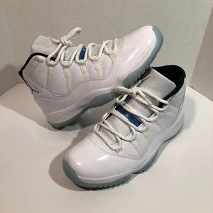 AIR JORDAN 11 “LEGEND BLUE”